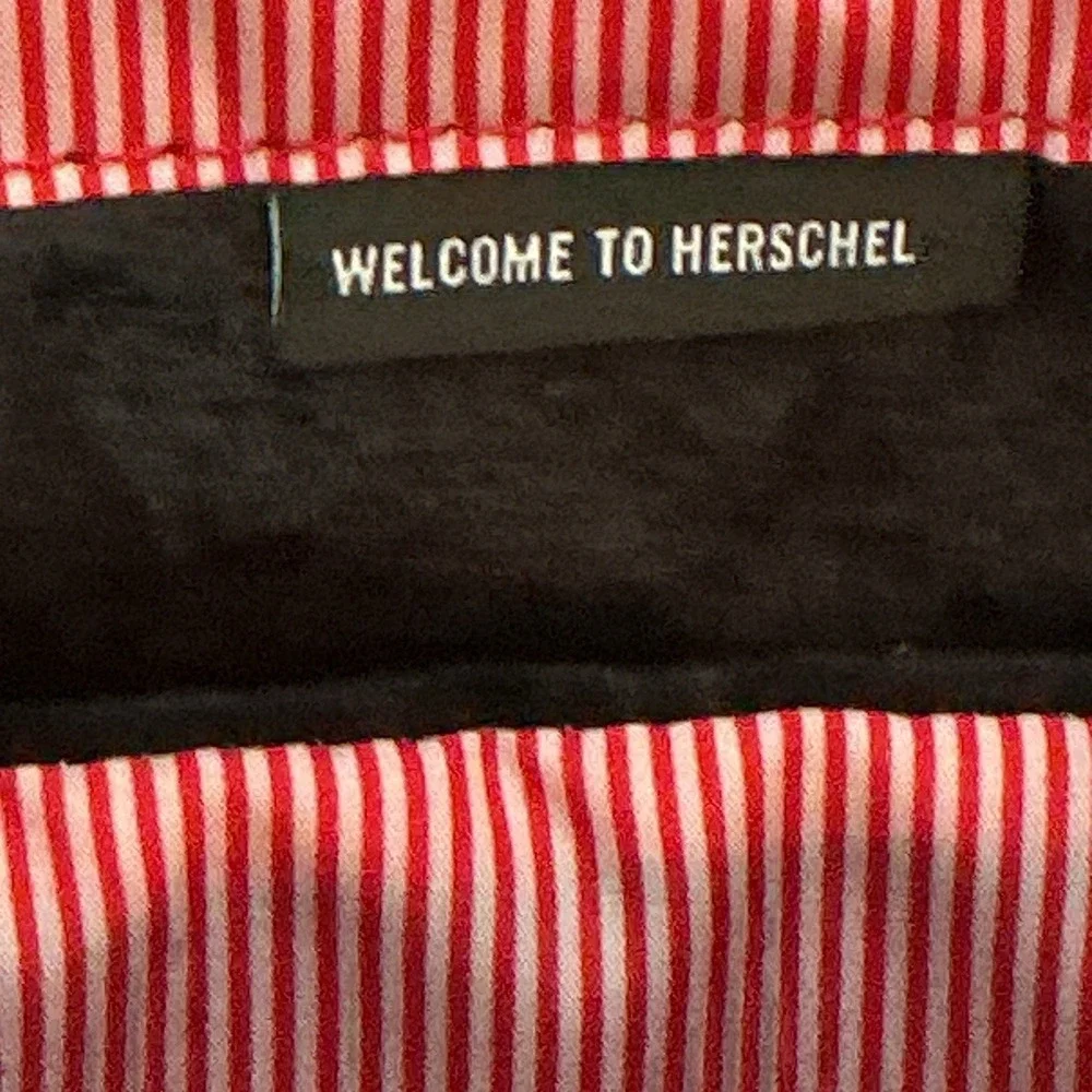 Herschel Retreat Backpack Raven Crosshatch Gray 18